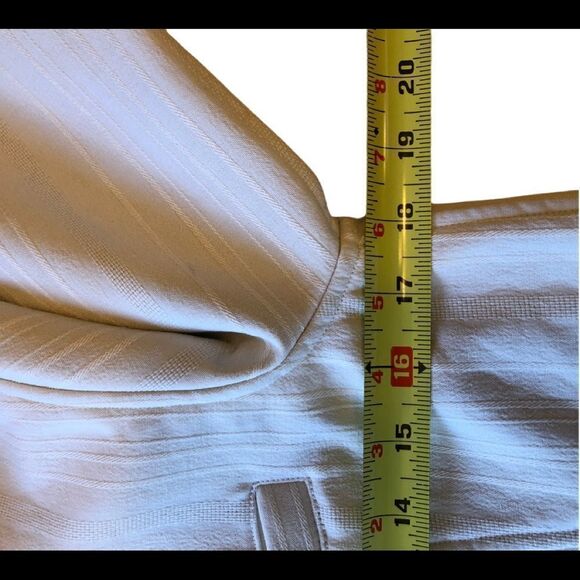 𝅺LULULEMON Ivory Soft Shell Swing Jacket EUC - Picture 6 of 13